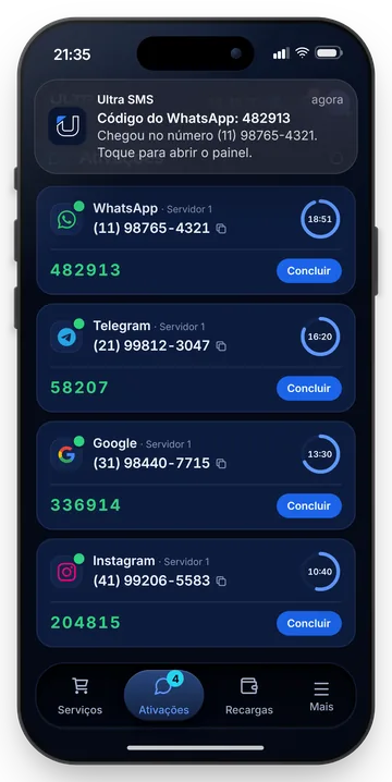 Painel do Ultra SMS no iPhone com o aviso do código do WhatsApp no topo e os códigos dos números na tela